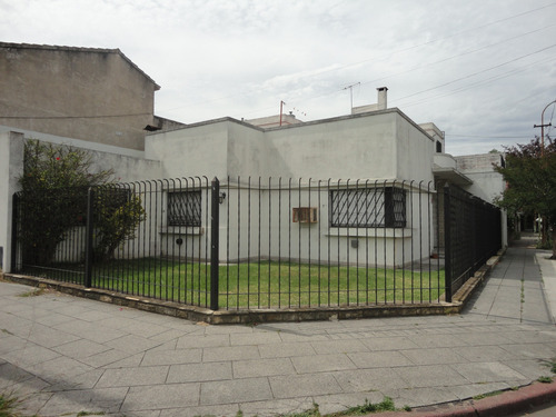 Casa Americana En Venta En Haedo A 3 Cuadras Estacion