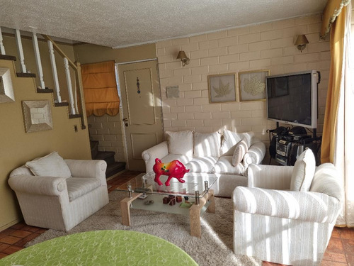 Comoda Y Clarita Casa, 3d, 2b, Angol, Chile
