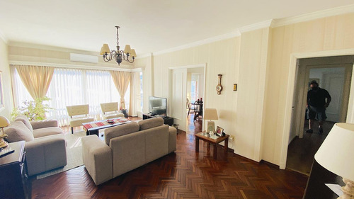 Venta Departamento 3 Dormitorios Servicio- Parque Batlle Montevideo