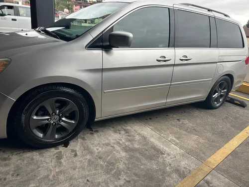 Honda Odyssey 3.5 Touring Minivan Cd Qc Dvd At