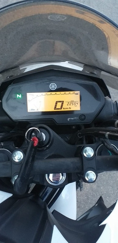 Imagen 2 de 9 de Yamaha Fz250
