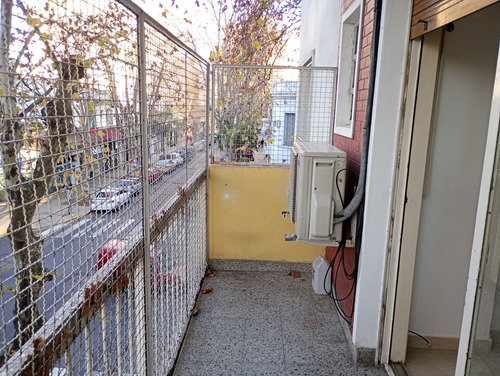 Depto. 3 Amb. Fte. C/balcon Santo Tome Al 3200