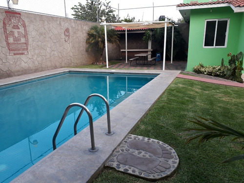 Imagen 2 de 14 de La Casa Verde Yaax-nah