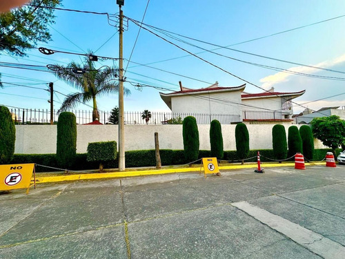 Casa En Venta, Lomas De La Hacienda, 4 Recámaras.