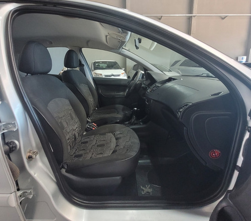 Imagen 10 de 17 de Impecable Peugeot 207 Compact Xs 1.9d Año 2009 Con 141.000km