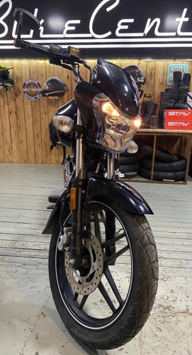 Imagen 21 de 25 de Bajaj V15 150