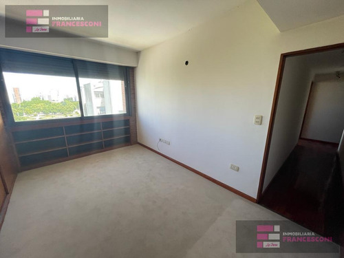 Imagen 21 de 25 de Departamento - La Plata