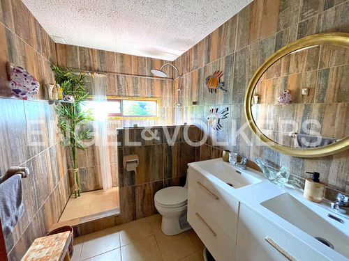 Casa Impecable En Parcela.