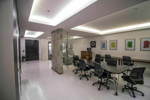 Imagen 2 de 25 de Vendo Amplias Y Confortables Oficinas En El Corazon De Polan