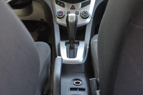 Imagen 14 de 15 de Chevrolet Sonic Ltz 2016 Plata