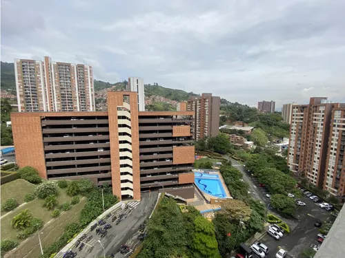 Apartamento En Arriendo En Itagüí, Centro De La Moda