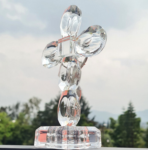 Cristo Crucificado En Cruz De Cristal Con Luz Led Color Plateado