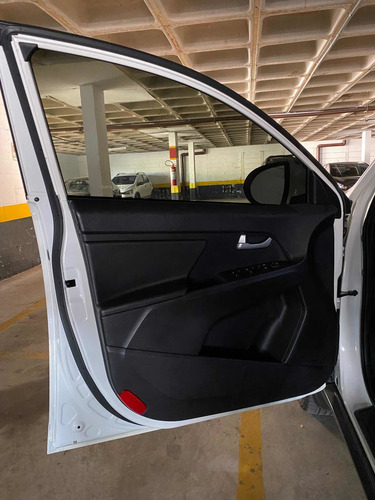 Imagem 11 de 15 de Kia Sportage 2013 2.0 Lx 4x2 Flex Aut. 5p