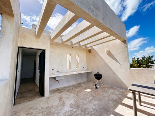 Villa En Venta En La Playa San Benito, Equipada , Entrega Inmediata, 4 Recamaras