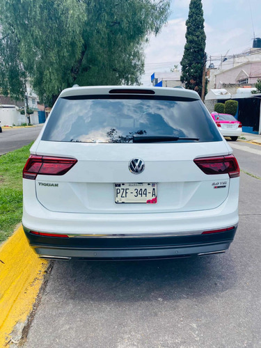 Imagen 13 de 14 de Volkswagen Tiguan 2018 2.0 Highline At