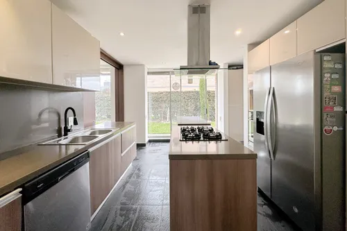 Casa En Venta En Cota. Cod V6950
