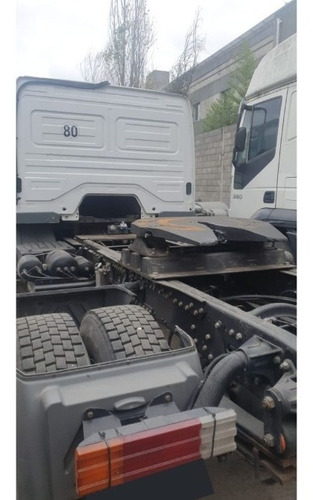 Imagen 7 de 15 de Mercedes Benz 1725 Tractor Corto C/plato. Año 2016