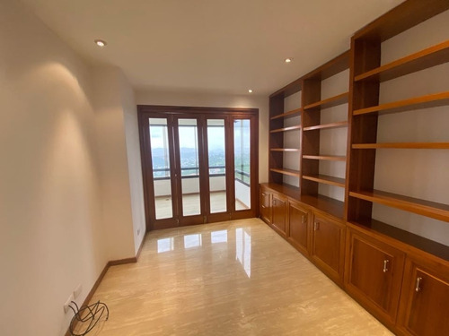 Imagen 6 de 11 de Se Vende Apto 255m2 3h+s/3.5b+s/3p Lomas De San Román