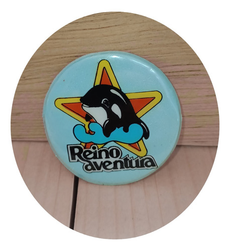 Botón Prendedor Vintage De Reino Aventura Souvenir De Keiko