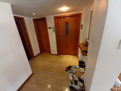 Imagen 12 de 20 de Alquiler Apartamento Altamira, 4 Hab, 3 Baños,3 Puestos