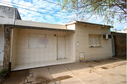 Se Vende Casa A Metros De Av. Gorriti En Santa Fe