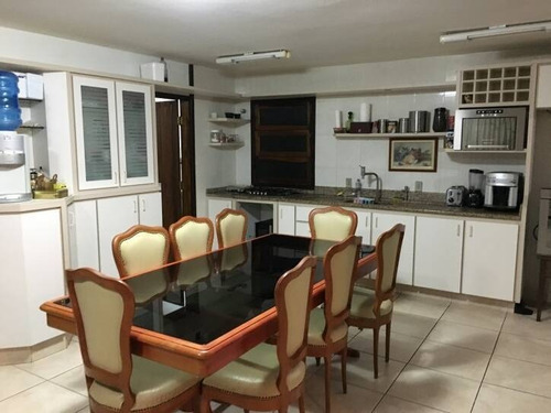 Imagem 14 de 15 de Casa Com 400m² - 04 Dormitórios - Cachoeira Do Bom Jesus - 3028