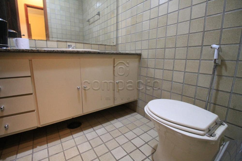 Apartamentos - Ref: V235
