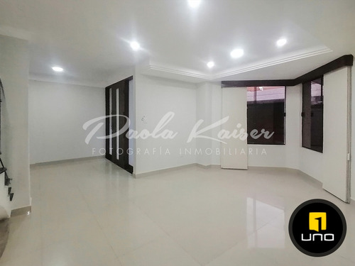 Imagen 2 de 14 de Linda Casa Con Piscina