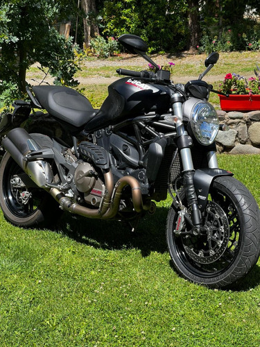 Ducati Monster 821