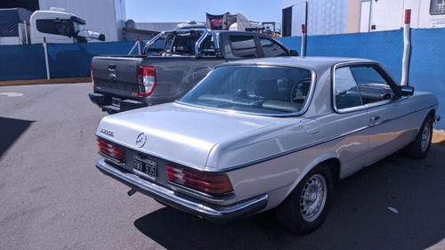 Imagen 16 de 17 de Mercedes Benz 1980 Coupé 230ce