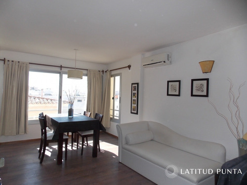 Apartamento En Península- Ref: 124