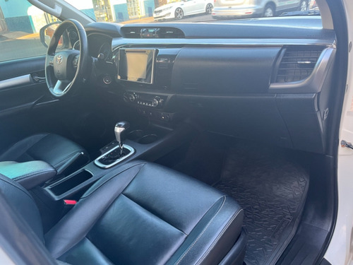 Imagem 9 de 15 de Toyota Hilux Srv 2.8 Branco 2016