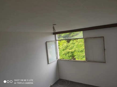 Alquiler Apartamento En Bolívar. 2 Dormitorios.