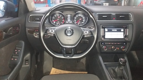 Volkswagen Vento 2.5 Advance