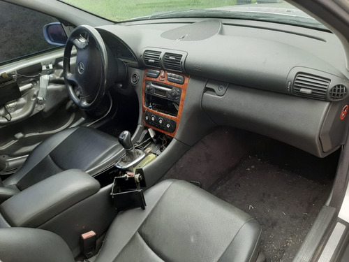 (14) Sucata Mercedes C180 1.8 2002 (retirada Peças)