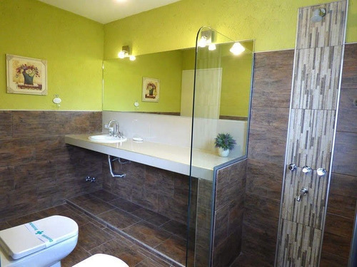 Imagen 7 de 27 de Complejo De 5 Bungalows A La Venta En V.carlos Paz