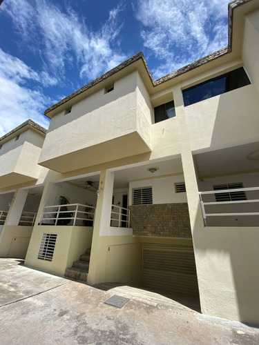 Town House Amoblado Conjunto Residencial Terepaima