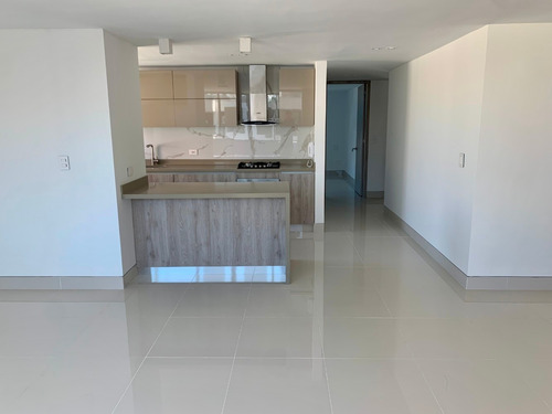 Imagen 2 de 14 de Apartamento En Venta En Riomar #6850167