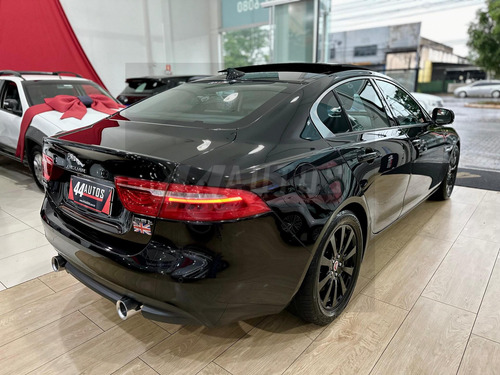 Jaguar XE 2.0 Pure