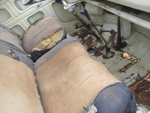 Imagem 5 de 14 de Kombi Vw Van Corujinha 1974 P/ Restaurar - Tem Docks E Motor