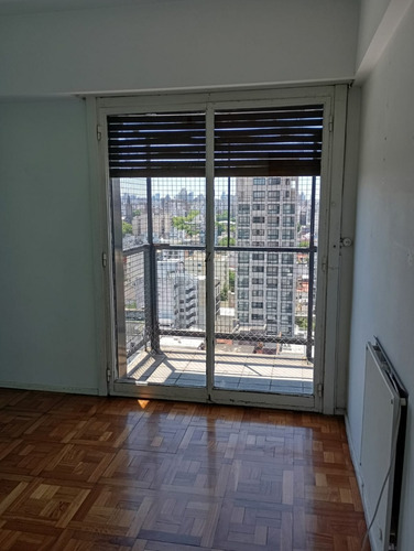 Alquiler 2 Dormitorios + Escritorio Y Toilette Seguridad 24h. Av La Plata 150