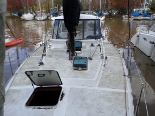 Imagen 2 de 8 de Velero Acero One Of