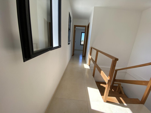 Venta Casa 3 Dormitorios 2 Baños A Estrenar (400 M Del Mar) En Shangrila