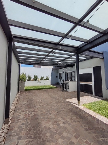 Casa En Ph En Excelente Ubicación!!!