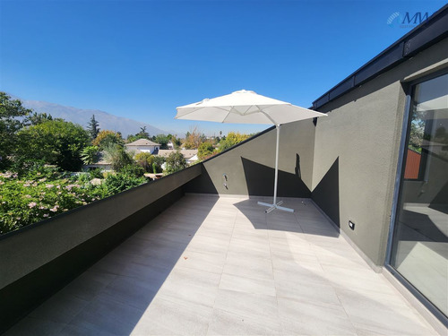 Casa En Venta De 4 Dorm. En La Reina Sin Comisión