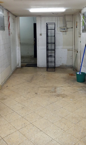 Imagen 4 de 15 de Local Con Vivienda