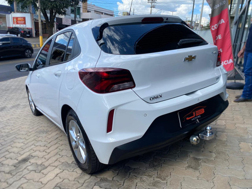 Chevrolet Onix Hatch 1.0 4P FLEX LTZ TURBO