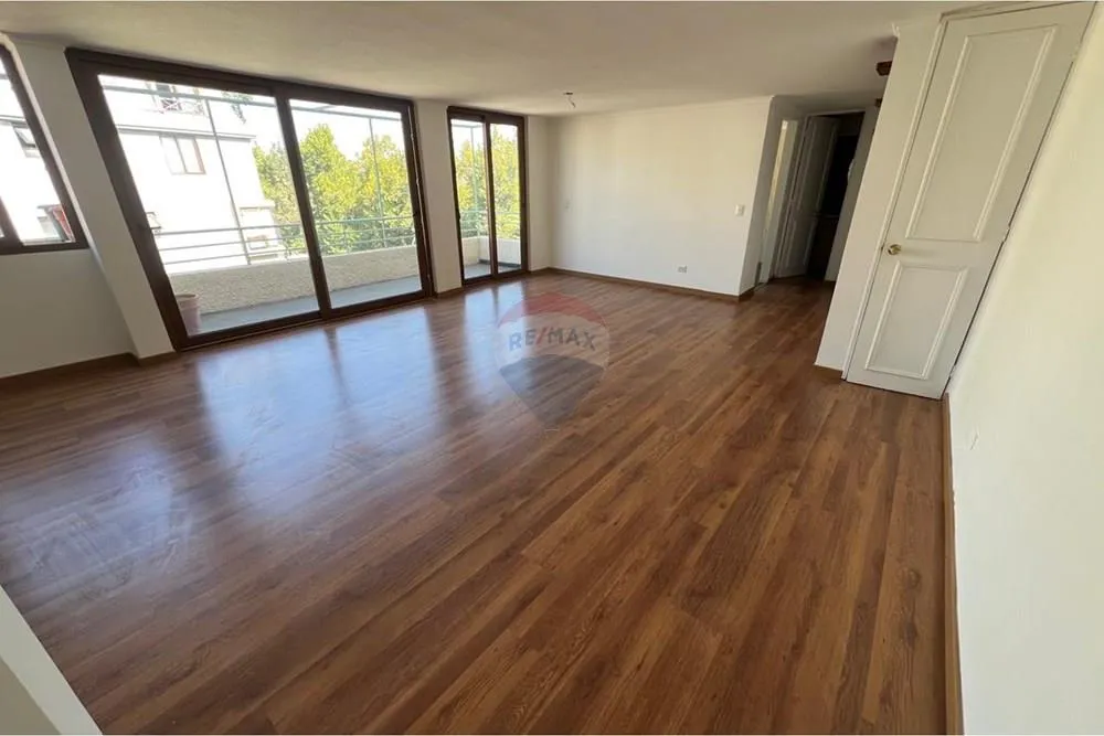 Imagen 3 de 25 de Amplio Departamento En Las Condes