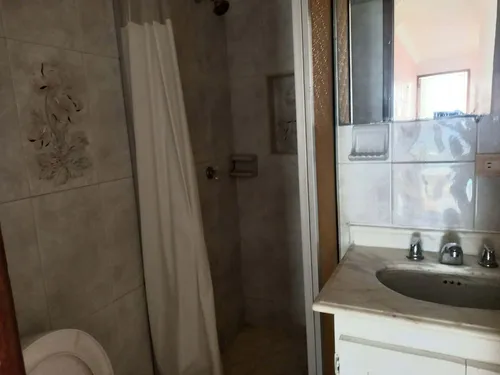 Apartamento Cerca Al Mar, Con Amplios Espacios Y Excelente Ubicación Cod. 54445