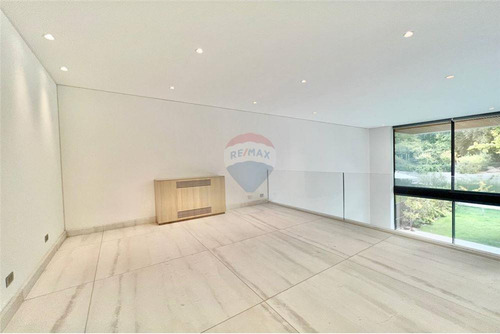 Exclusivo Dúplex Con Jardín, Piscina En San Damián
